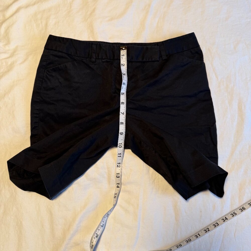 Express Black Women’s Bermuda Shorts size 6 - Picture 4 of 6